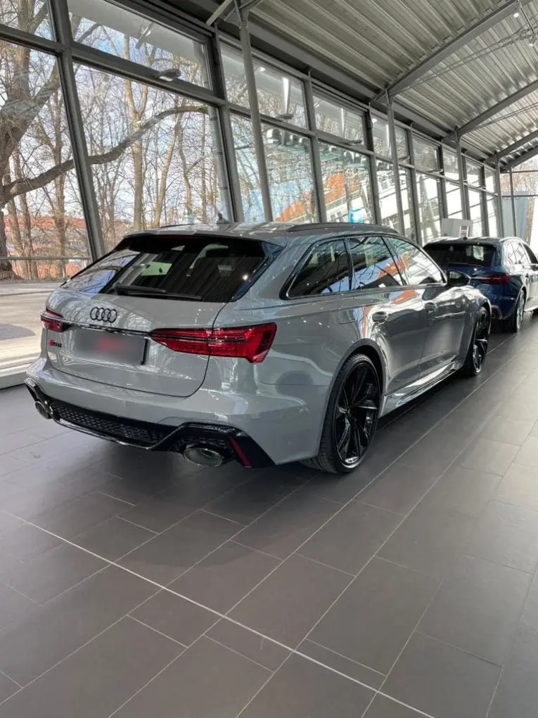 Audi RS6 Dynamic 2023, intérieur — Monaco Super Car Rental, Monaco. L'Audi RS6 Dynamic à Monaco L'Audi RS6 Dynamic 2023 est proposée à la location à Monaco…