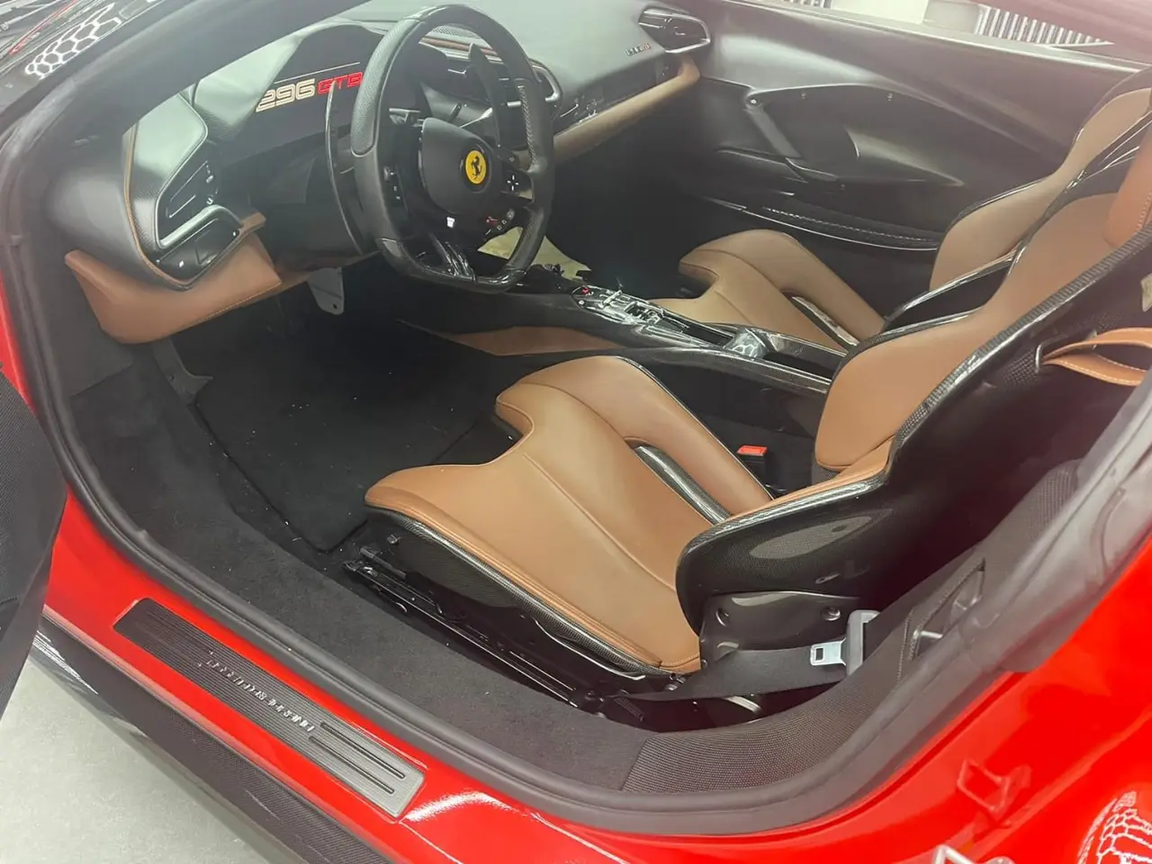 Ferrari 296 GTB 2023, tableau de bord — Monaco Super Car Rental, Monaco. Ferrari 296 GTB in Monaco La location d'une Ferrari 296 GTB à Monaco met à votre…