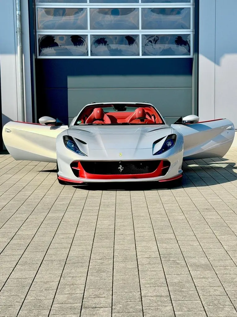 Ferrari 812 GTS 2024, extérieur — Monaco Super Car Rental, Monaco. Ferrari 812 GTS in Monaco La location d'une Ferrari 812 GTS à Monaco met à votre…