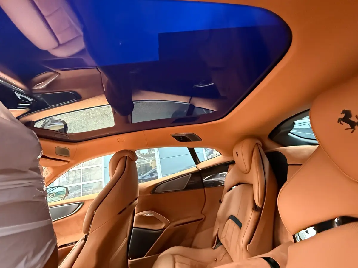 Ferrari Purosangue 2024, intérieur — Monaco Super Car Rental, Monaco. Ferrari Purosangue in Monaco Opter pour la location d'une Ferrari Purosangue à Monaco met…