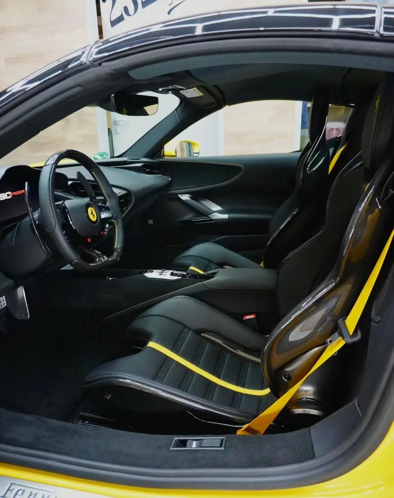 Ferrari SF90 Spider 2024, extérieur — Monaco Super Car Rental, Monaco. Ferrari SF90 Spider in Monaco Opter pour la location d'une Ferrari SF90 Spider à Monaco…