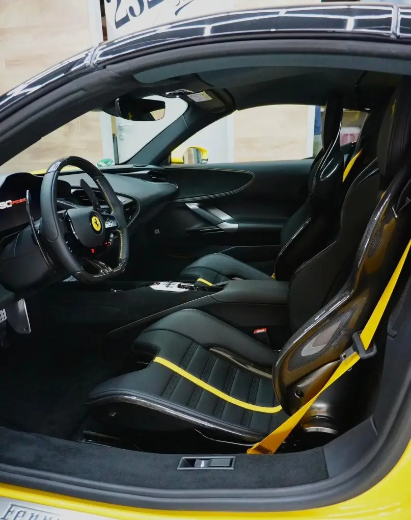 Ferrari SF90 Spider 2024, extérieur — Monaco Super Car Rental, Monaco. Ferrari SF90 Spider in Monaco Opter pour la location d'une Ferrari SF90 Spider à Monaco…