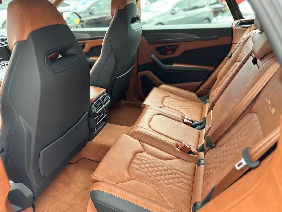 Lamborghini Urus S 2023, extérieur — Monaco Super Car Rental, Monaco. Lamborghini Urus S in Monaco Opter pour la location d'un Lamborghini Urus S à Monaco met…