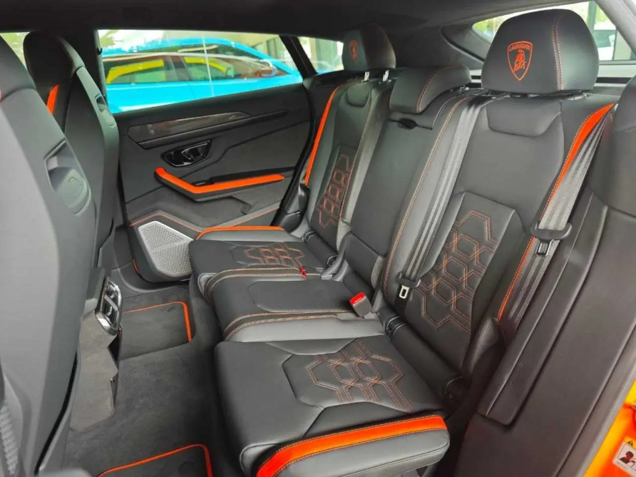 Lamborghini Urus S 2024, intérieur — Monaco Super Car Rental, Monaco. Lamborghini Urus S in Monaco La location d'un Lamborghini Urus S à Monaco met à…