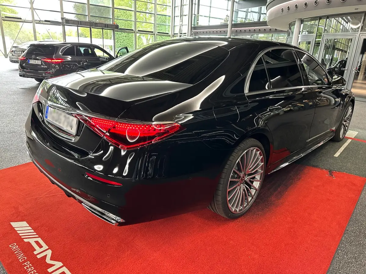 Mercedes Benz S-klasse S400 Long 4-Matic 2023, extérieur — Monaco Super Car Rental, Monaco. Mercedes Benz S-klasse S400 Long 4-Matic in Monaco La location de la Mercedes Benz…