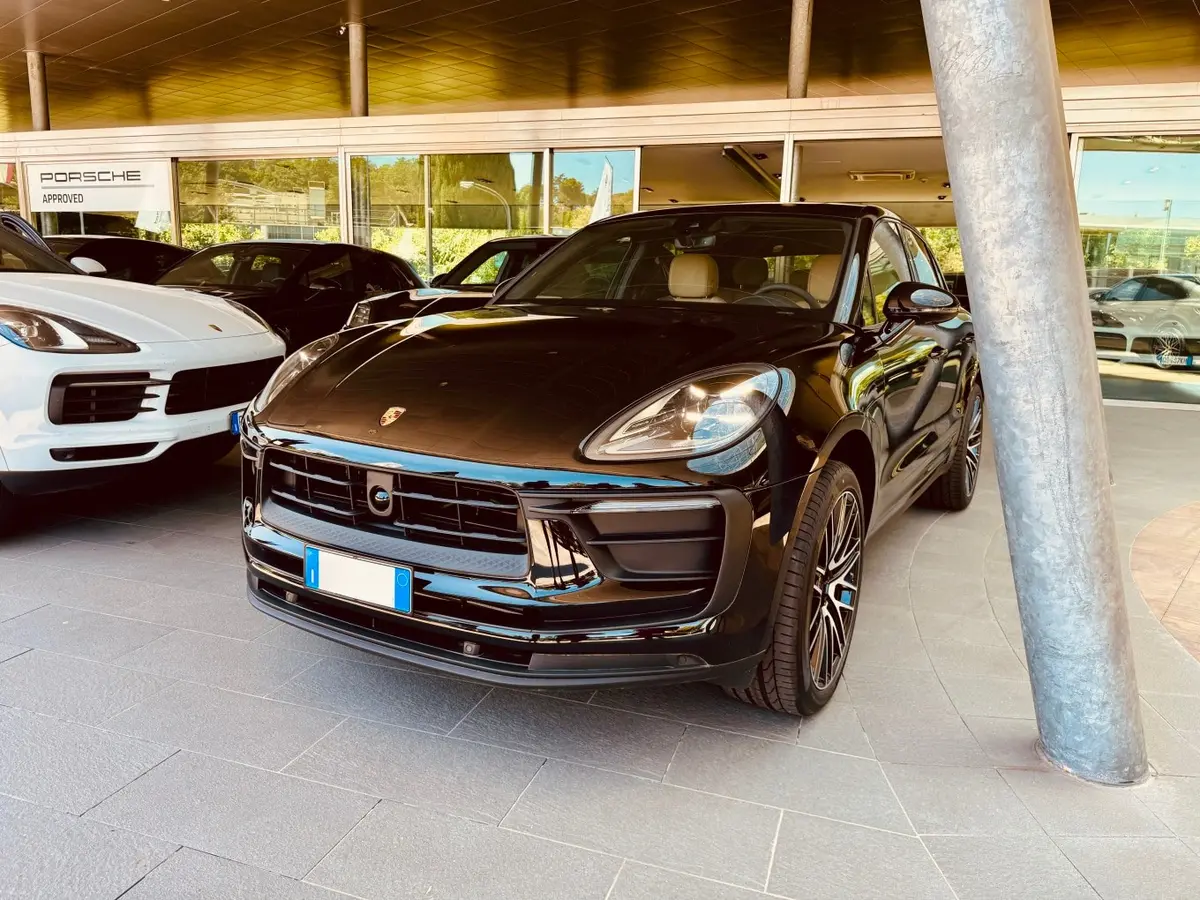 Porsche Macan 2024 — Monaco Super Car Rental, Mónaco. Porsche Macan en Mónaco El alquiler de un Porsche Macan en Mónaco pone a su disposición…